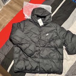XXL NIKE STORMFIT PUFFY NEW $130