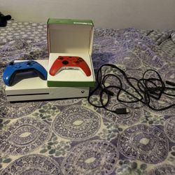 Xbox One S (BEST OFFER GETS IT!)