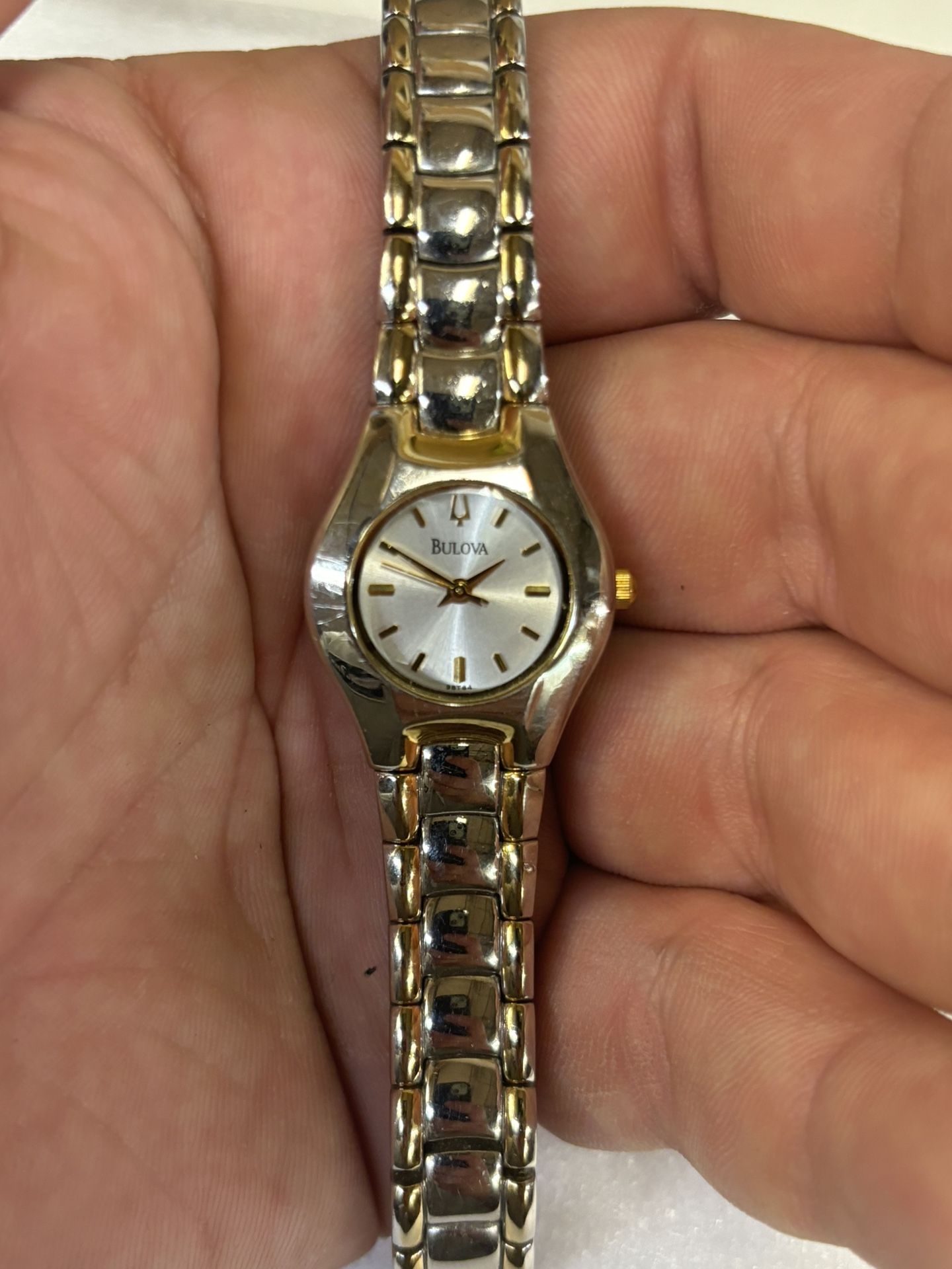 Bulova Silver Dial 2-Tone Women’s Watch! New Battery!