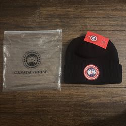 Canada Goose beanie black