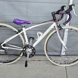 Specialized Dolce 46cm Womans Road Bike