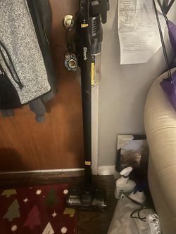 shark upright stick vac amazing suction comes with charger no attachments asking  75