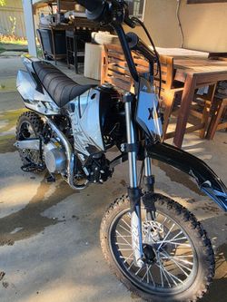 RFZ Racing Dirt Bike