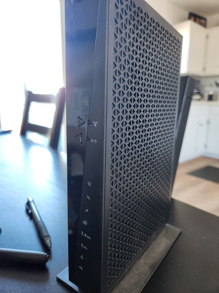 Netgear AC 1750 C6300v2 Wireless cable Gateway