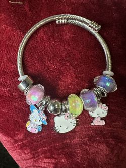Hello Kitty Charm Bracelet 