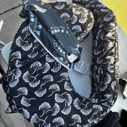 Nursing Pillow w Cover