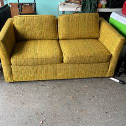 Yellow Sofa Pillows Are Washable 