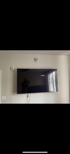 65 Inch Samsung Flatscreen 500
