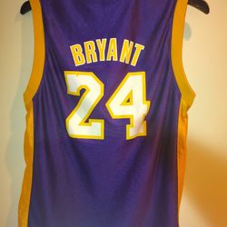 NBA Jersey Collectable Bryant 24