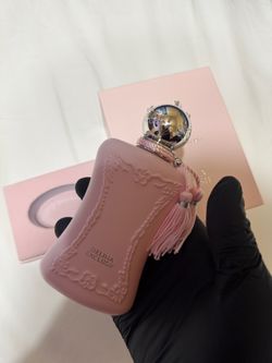 Delina Perfume
