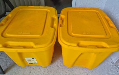 (2) Homz 18 Gallon Stackable Plastic Storage Totes Yellow
