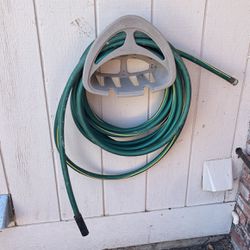 Wall Mount With Water Hose 