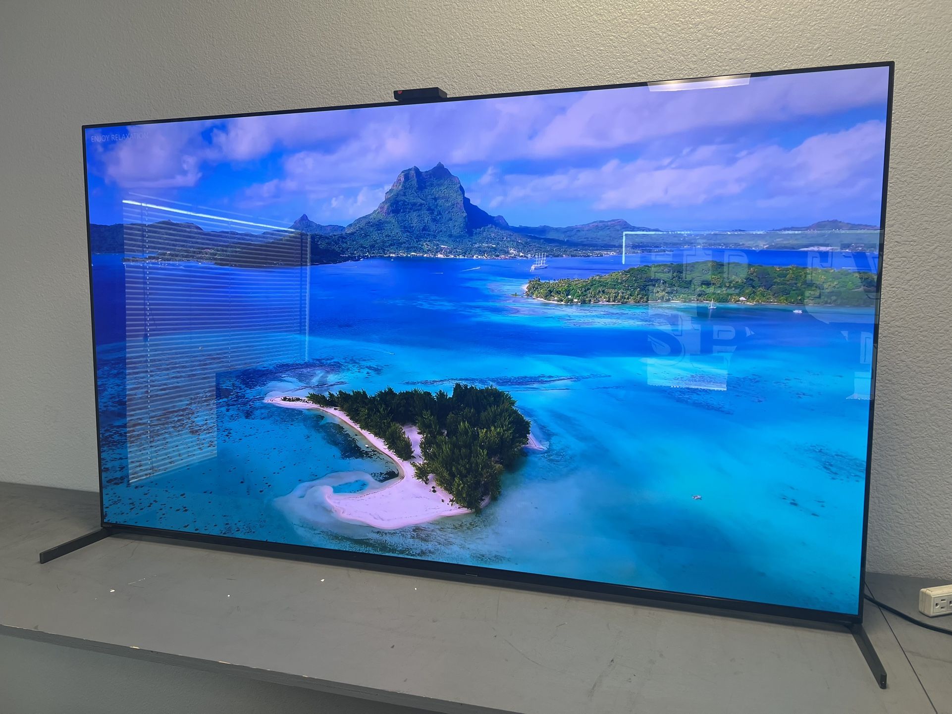 Sony QDOLED smart tv xr65a95L 65”