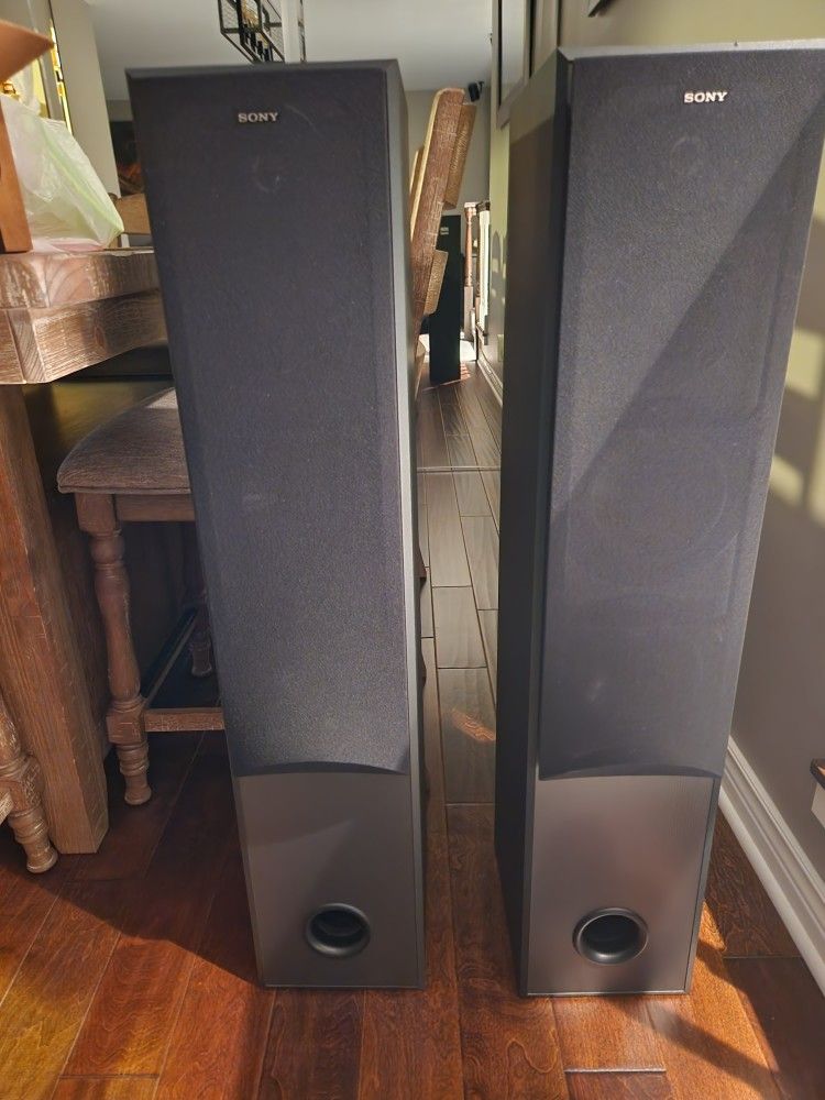 Sony floor speakers 200 watt.