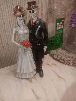 Day Of The Dead Action Figure Both Husband And Wife