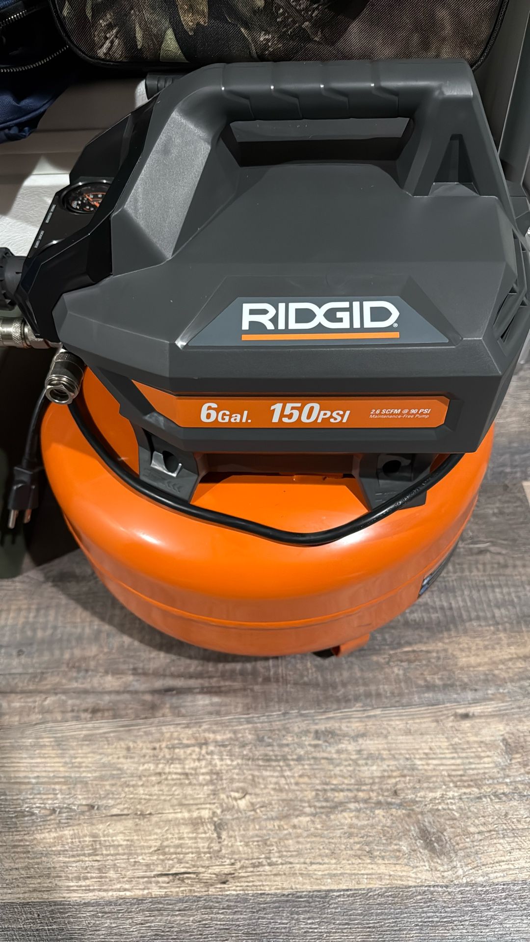Rigid Air Compressor 6- Gallon