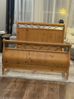 Queen bed Frame 