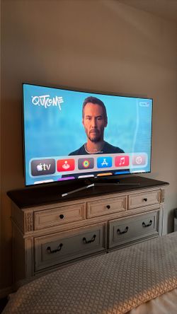 Samsung 65” Curved TV With Apple TV 4K