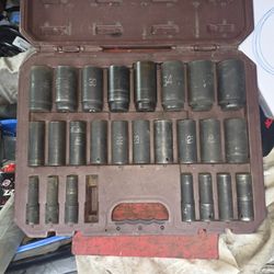 Matco Tool 25 Pc 1/2 Drive 6point Deep Impact Socket Set 