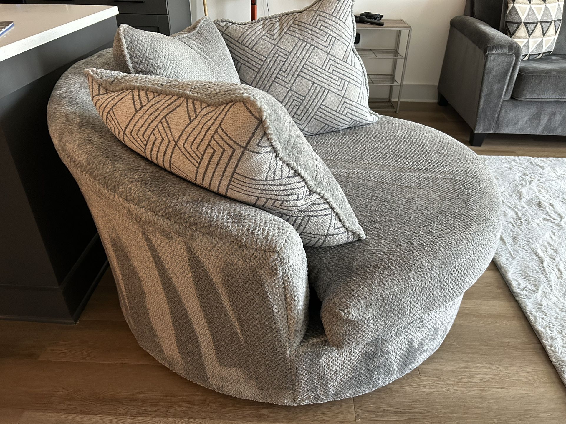Ashley Furniture Oversized Swivel Chair New