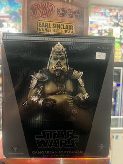 Star Wars Camorrean bodyguard