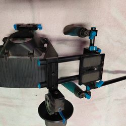 DSLR Shoulder Rig Mount Stabilizer & Shade Barndoors