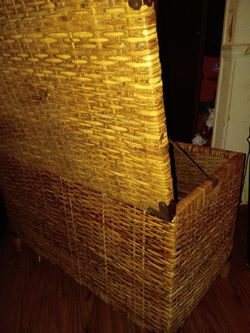 Extra Large Brown Wicker Trunck