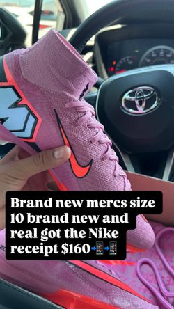 Soccer cleats