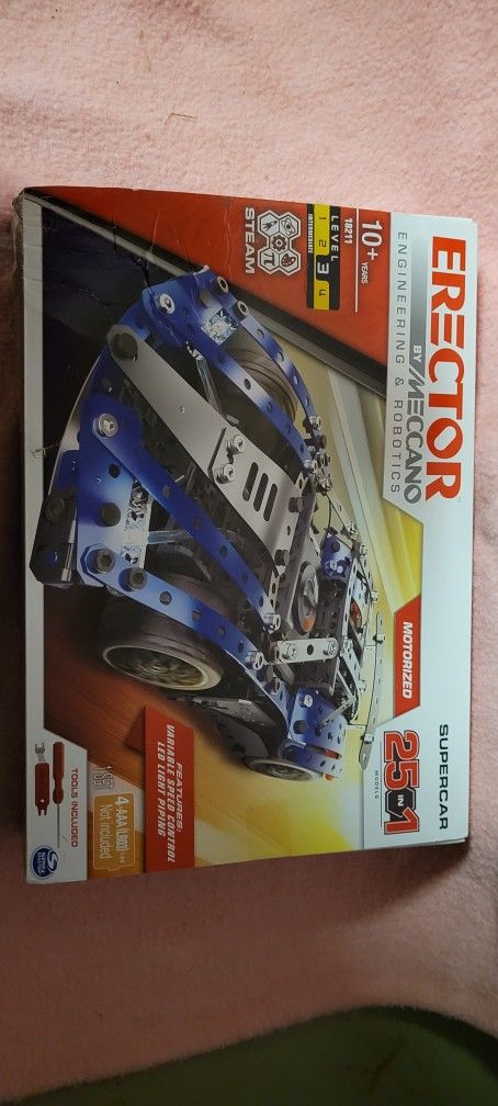 Supercar Engenering & Robotics Erector By MECCANO . New In Box