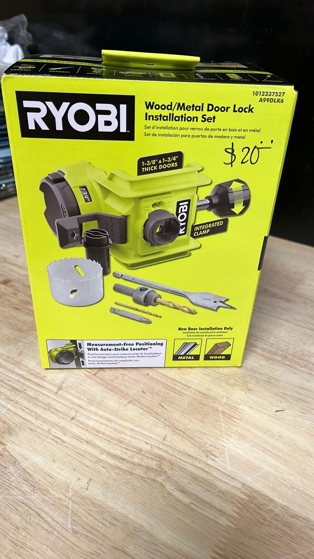 RYOBI Wood/Metal Door Lock Installation Kit with Bi-Metal Hole Saw, Spade Bit, Pilot Bit, and Double Ended Screw Drivng Bit