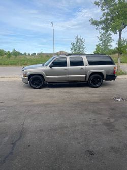 2001 Chevy Suburban wheels