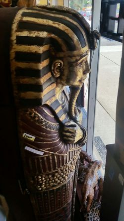 ....7ft..tall CD Holder//dvd.