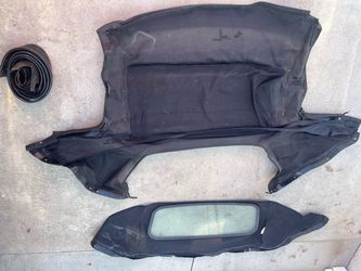 Miata soft top with non-heated glass
