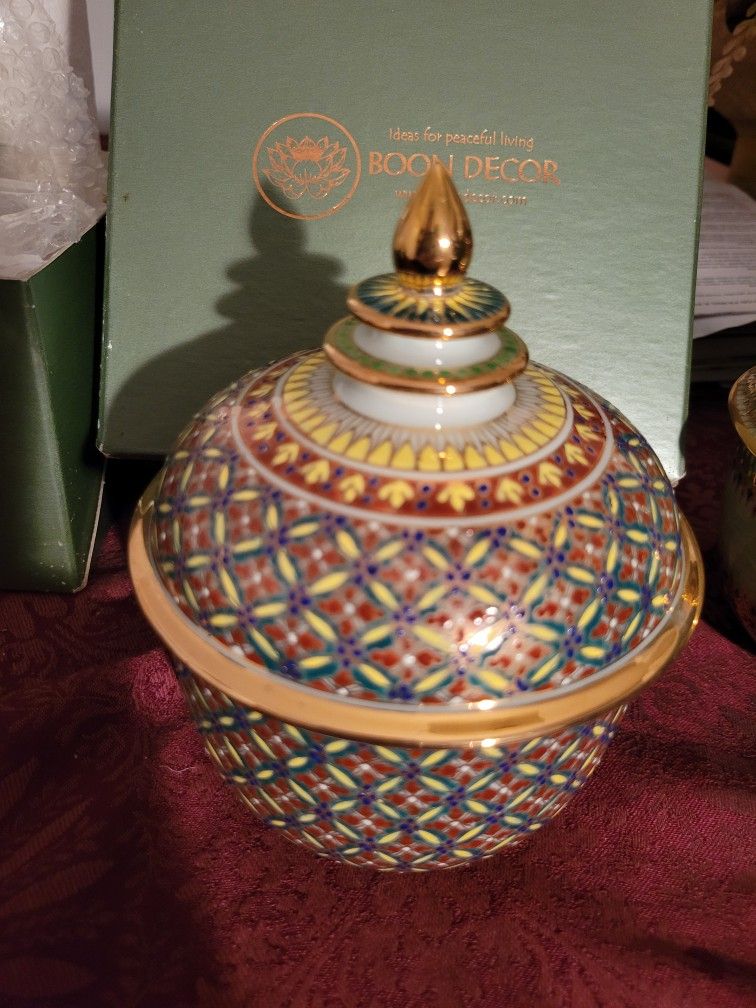 Boon Decor Hand Painted Ceramic Container With Lid