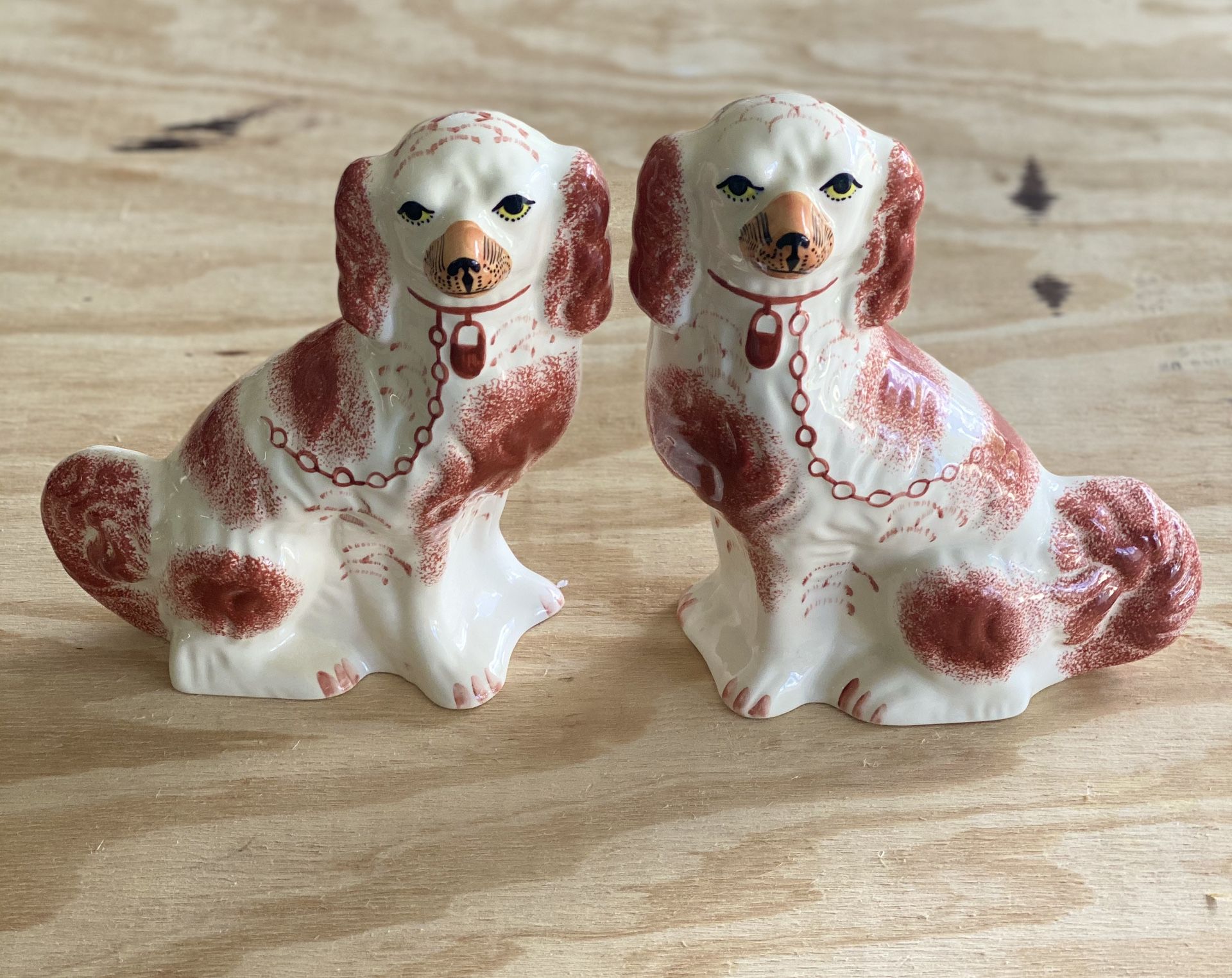 Chelsea Works Staffordshire red spaniels