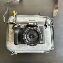 Canon EOS M50 Mirrorless Camera