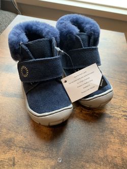 UGG’s Jorgen Booties Boots Shoes - Toddler Size 4 Blue