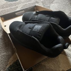 DC SHOES !!