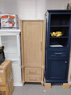 Home Decorators Collection
Aberdeen 20.7 in. W x 14.4 in. D x 60 in. H Antique Oak Freestanding Linen Cabinet