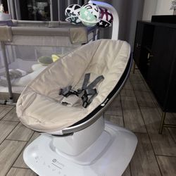 4Moms MamaRoo Multi-Motion Baby Swing