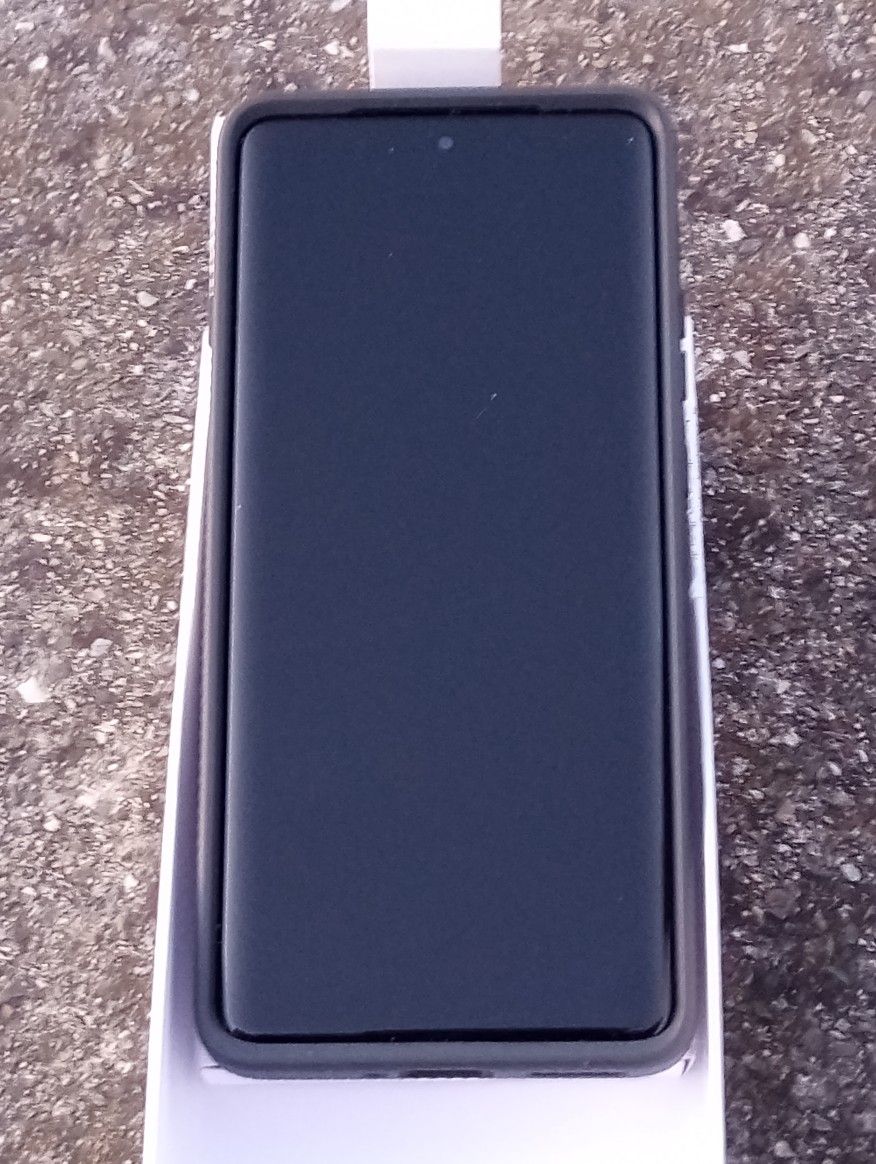 2025 Motorola Edge - New in Box (Metro by T-Mobile) + Free Case