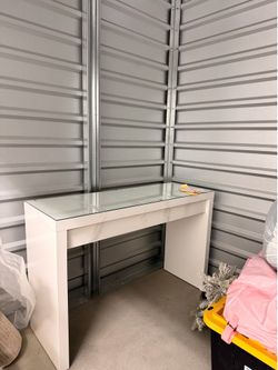 IKEA MALM dressing table