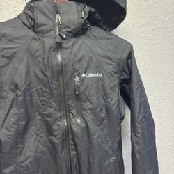 Columbia Women's Omni-Tech Fully Seam  Hooded Jacket Black Size XS