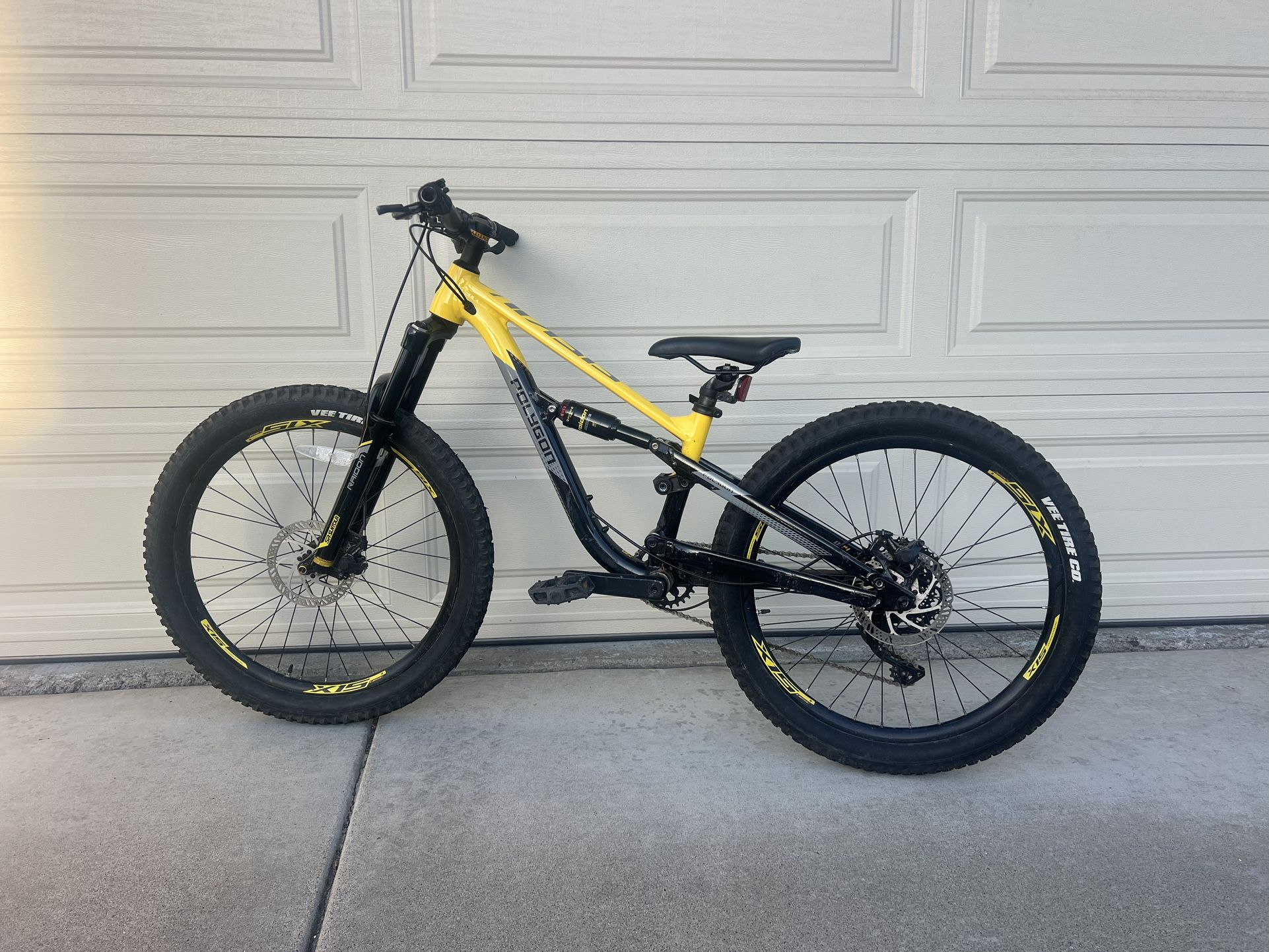 Polygon Siskiu D24 Dual Suspension Kids Bike