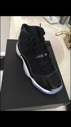 Jordan 11 Space Jams