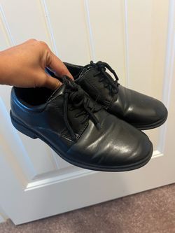 Stacy Adams black dressy shoes 2 youth boys
