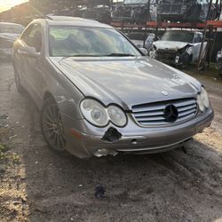 Auto parts 2003 Mercedes CLK 320