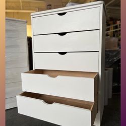 5 drawers dresser / Five drawers dresser