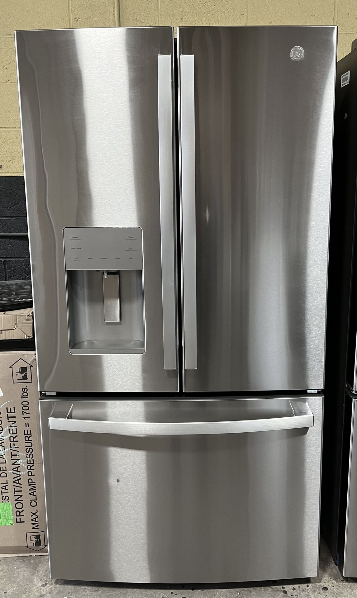 NEW French Door Refrigerator GE