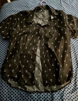 Men's Short Sleeve Button-Up Anchor Design XS Size